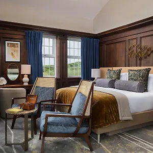 4* Hotel The White Horses By Everly Collection